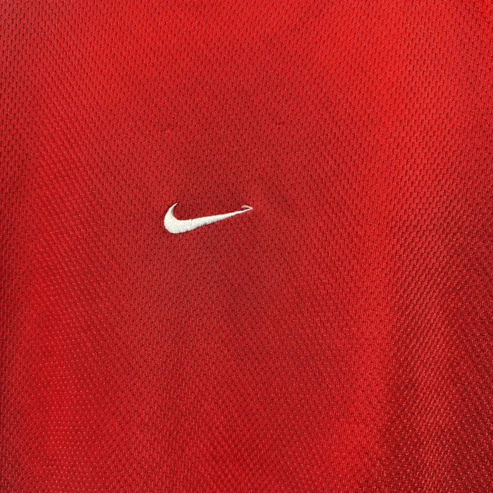 Nike Mens XL Red Mesh Athletic T-Shirt Embroidered Center Swoosh Short Sleeve